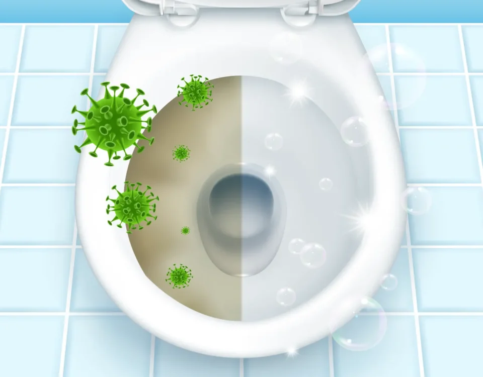 Toilet reinigen met antibacterieel schoonmaakmiddel